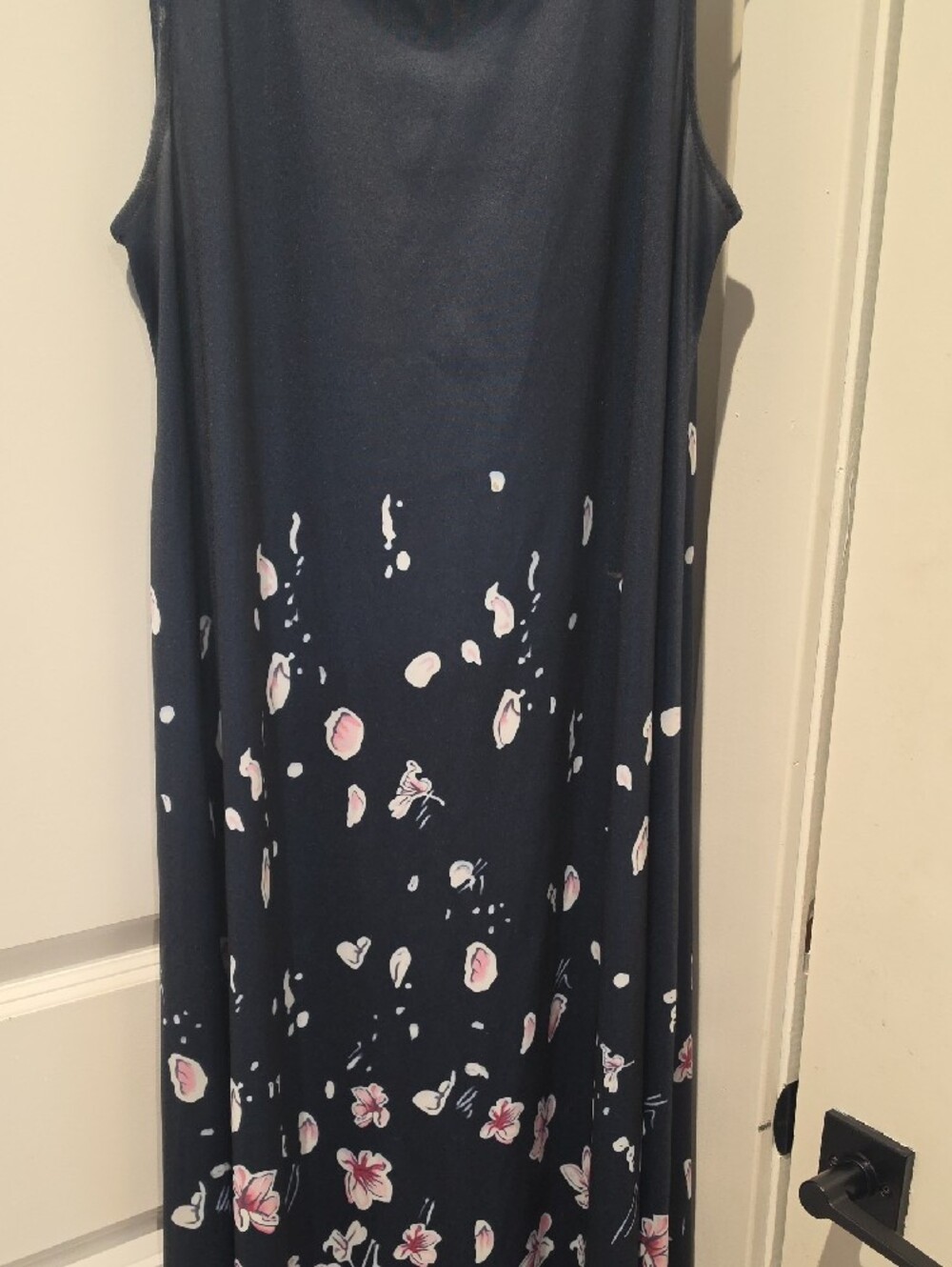 Sleeveless Navy Floral Maxi Dress - Elegant Summer Style - Picture 5 of 6